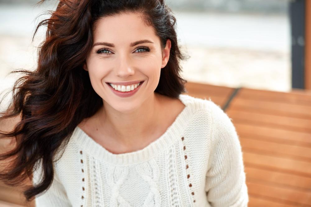 Woman with dental veneers in glen waverley
